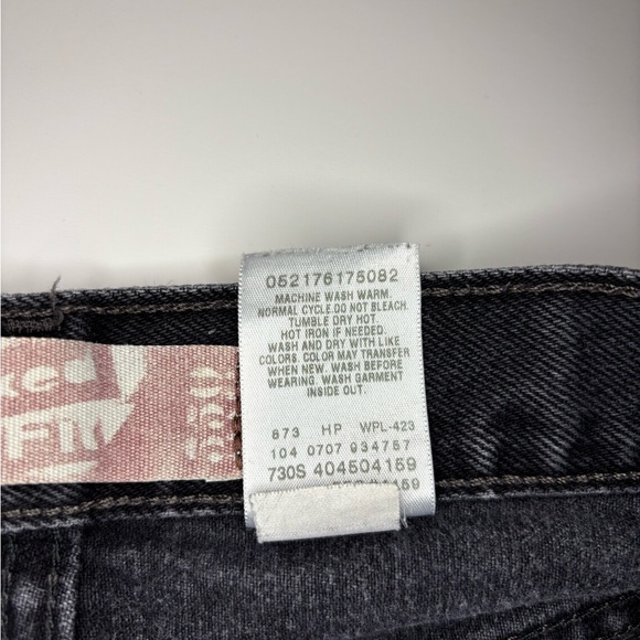 Levi’s Jean Shorts Distressed Flower Patches Black Size 16 Girl - Picture 6 of 7